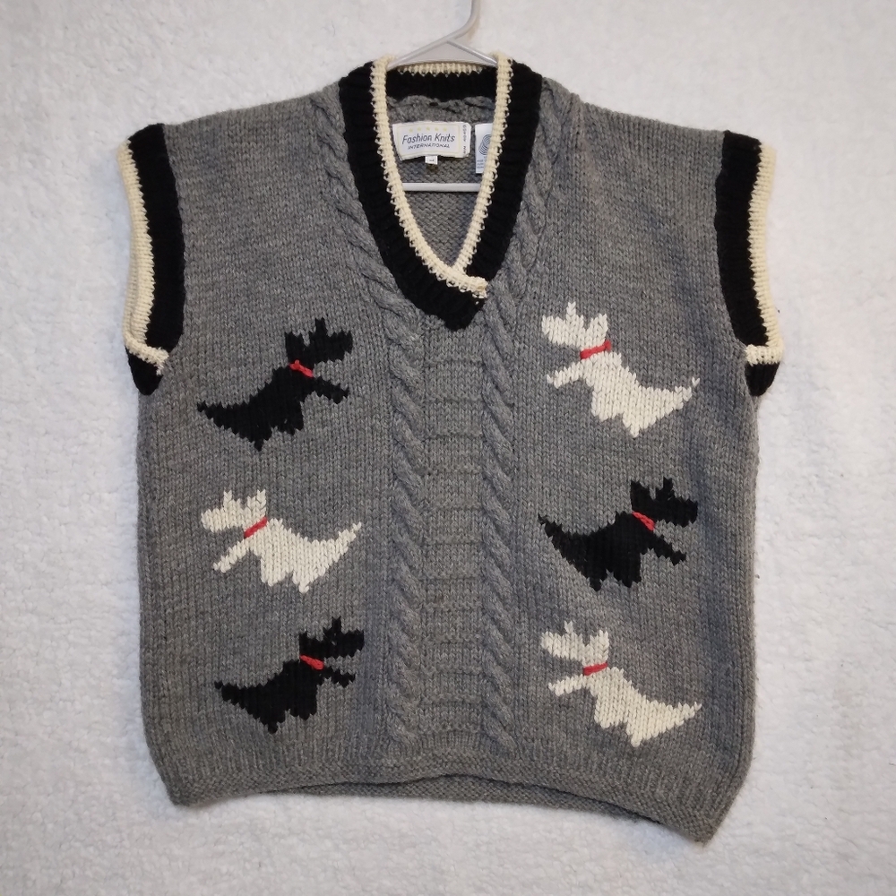 Fashion Knits International 100% Virgin Wool Ladies Vest- Medium